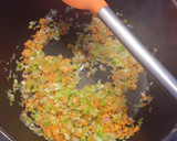 Foto del paso 2 de la receta: Sopa de verduras y mejillones