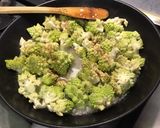 Une image de l'étape 7 de Fleurettes de chou romanesco au bouillon de poisson et estragon.