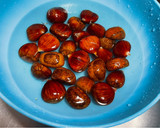 Foto del paso 1 de la receta: Castañas asadas con la freidora de aire