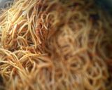 A picture of step 7 of Stir fry spaghetti.