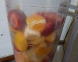 Foto del paso 3 de la receta: Trago frutal para compartir🎊