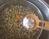 A picture of step 2 of Sprout Bhel.