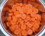 A picture of step 1 of Baby marrow and carrot salad.