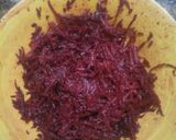 A picture of step 2 of Beetroot Rayta.
