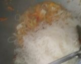 Foto langkah ke 3 dari resep Bihun 🌽 goreng bumbu pedas.