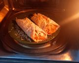 A picture of step 3 of Tandoori mayo Roti Frankie.