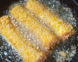 Foto langkah ke 3 dari resep Roti Tawar Goreng Sosis.
