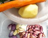 Foto langkah ke 1 dari resep Sop kacang merah.