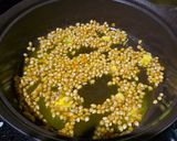 Foto langkah ke 1 dari resep Popcorn Karamel Cokelat.