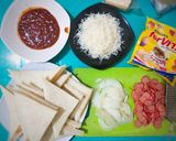 Foto langkah ke 1 dari resep Pizza roti tawar.