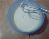 Foto langkah ke 2 dari resep Bolu pandan kukus.