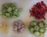 Foto langkah ke 1 dari resep Asem-asem udang pete.