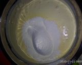 Foto langkah ke 5 dari resep Bolu Pandan Santan (Jadul).