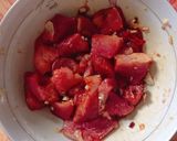 Hình bước làm 1 của món Thịt kho dứa