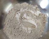 A picture of step 1 of Jowar atta paratha.
