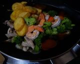 Foto langkah ke 3 dari resep Brokoli Udang Saus Tiram 💜BuNda.