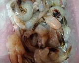 Foto langkah ke 1 dari resep Udang Goreng Ketumbar.