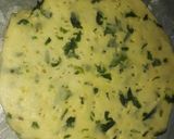 A picture of step 4 of Methi puri.