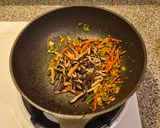 麻辣炒冬粉的食譜步驟2照片