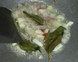 Foto langkah ke 5 dari resep Tumis oncom kemangi.