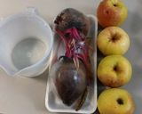 Foto langkah ke 1 dari resep Jus Buah Bit dan Apel.