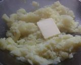 Foto del paso 4 de la receta: Puré de papas dos quesos con jamón y verdeo
