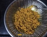 A picture of step 3 of Kathiyawadi Red Chilli Pickle.