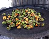 Foto del paso 1 de la receta: Chile habanero asado para conservar en el congelador