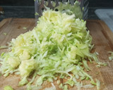 Foto del paso 1 de la receta: Tortilla de calabacín y jamón de pavo