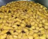 A picture of step 6 of Ramazan Special bhaliyain or pakorian.
