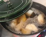 A picture of step 2 of Japanese radish with soboro sauce of pork.