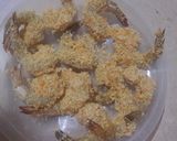 Foto langkah ke 4 dari resep Udang Tepung Kriuk.