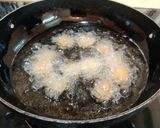 A picture of step 5 of Moong Dal Vada (Pakoda).