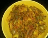 A picture of step 5 of Aalu beens with curd.