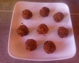 A picture of step 3 of Meatballs in sauce.