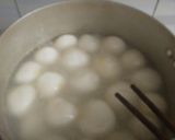 Hình bước làm 3 của món Bánh trôi đường nâu