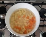 Foto del paso 3 de la receta: Lomo Centro de Cerdo c/ Arroz Primavera y Papas Salteadas, más Ensalada de Lechuga c/ Palta
