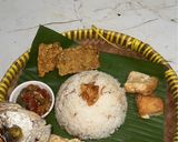 Foto langkah ke 6 dari resep Nasi Liwet Rice Cooker Simpel.