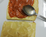 Foto del paso 1 de la receta: Tortilla de papas rellena de mojo picón y jamón
