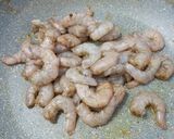 Gambar langkah 7 resipi Shiraca Pineapple Shrimp Boat.