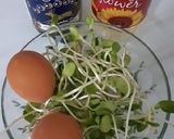 รูปขั้นตอนการทำที่ 1 ของ "ไข่เจียวต้นอ่อนทานตะวัน" Sunflower Sprout Omelette🍳🌻