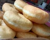 Foto langkah ke 3 dari resep Donat empuk tanpa kentang.