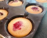Une image de l'étape 6 de Minis financiers framboise.