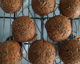 Foto del paso 4 de la receta: Pan de ajo integral con masa madre