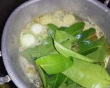 Foto langkah ke 4 dari resep 136. Sayur Asem Daun Kedondong.