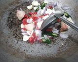 Foto langkah ke 2 dari resep Asam Manis Buncis Tetelan Sapi.