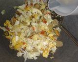 Foto langkah ke 8 dari resep Mie Goreng Kerang Ijo.