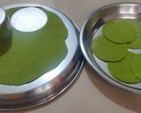 पालक पुरी रेसिपी (palak puri recipe in marathi) रेसिपी स्टेप 3 फोटो 