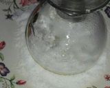 A picture of step 3 of Pomegranate margarita.