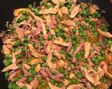 Borsós tokány csirkemellből recept fázis 3 fotója